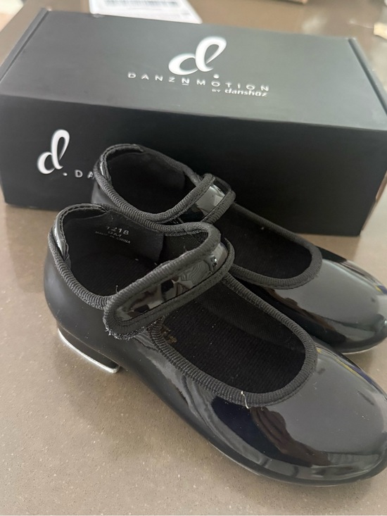 Danz N Motion Other - Danznmotion Girls' Black Patent Mary Jane Tap Shoes
